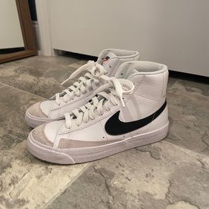 Nike Blazer Mid ‘77 sneakers